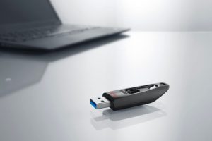 SanDisk Ultra 32 GB USB Flash Drive